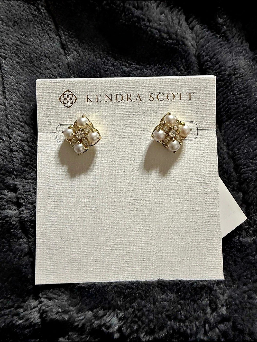 NWT Kendra Scott Dira Pearl Stud earrings